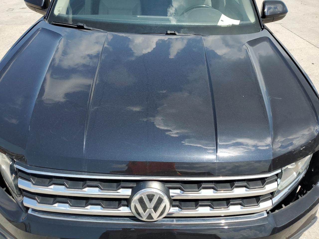 1V2DR2CA4JC525584 2018 Volkswagen Atlas Se