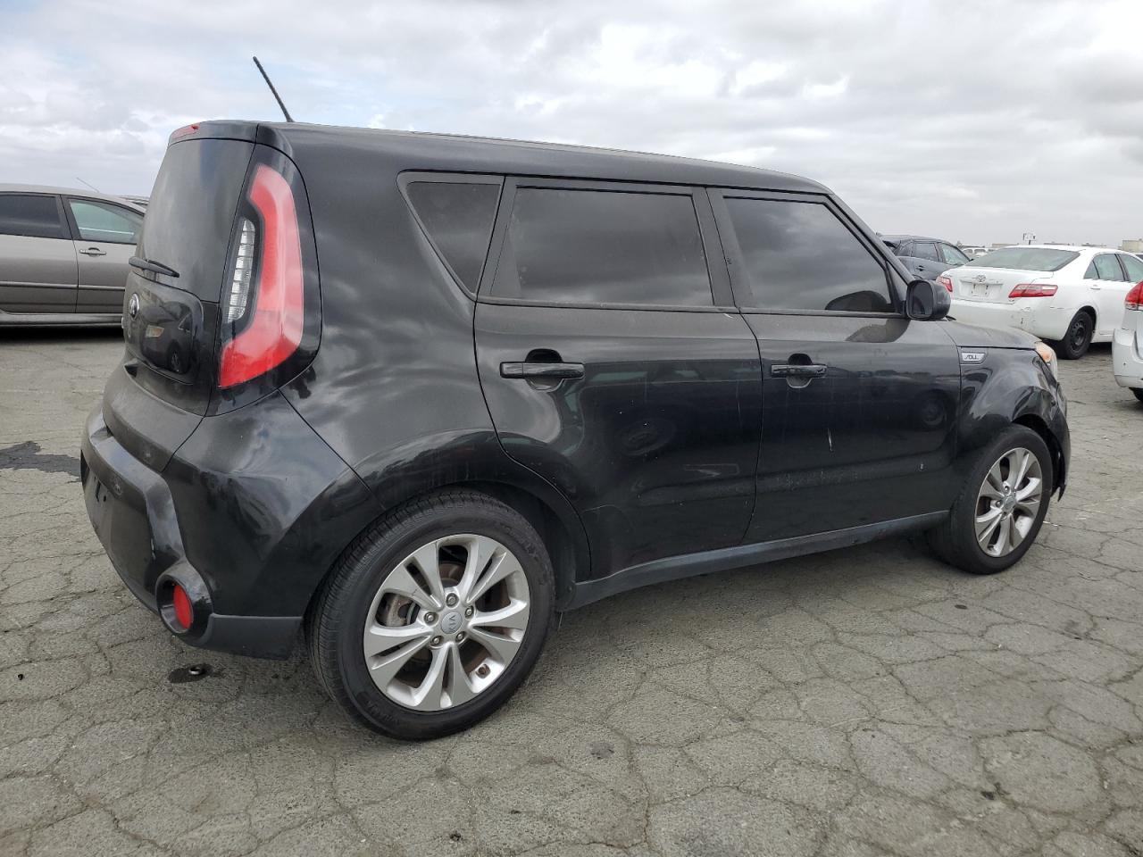 KNDJP3A56G7271416 2016 Kia Soul +