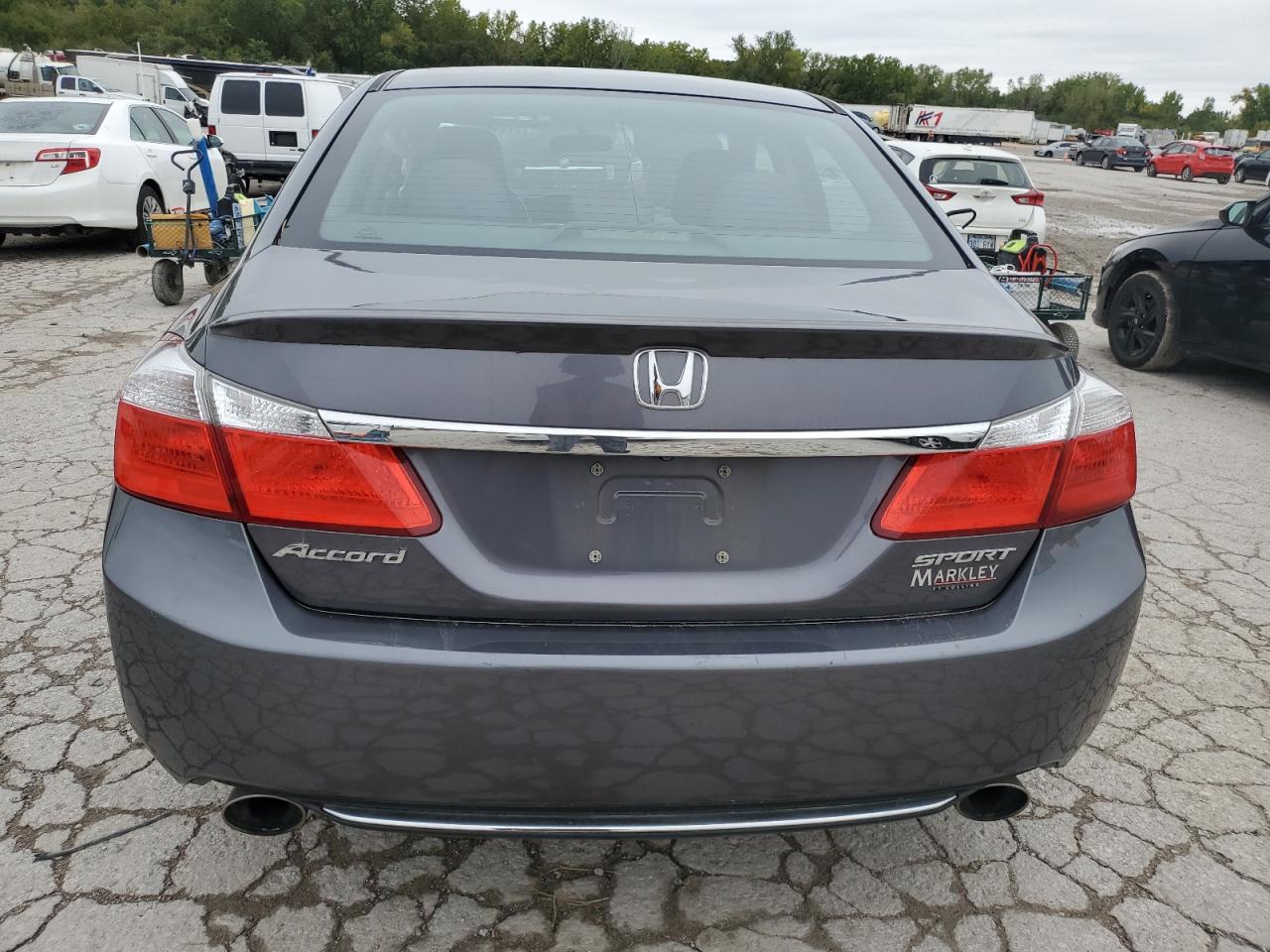 1HGCR2E52DA100637 2013 Honda Accord Sport