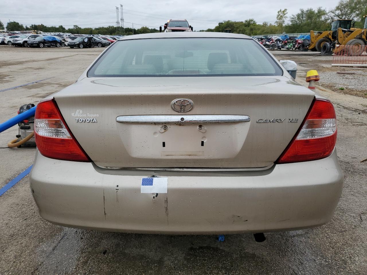 2002 Toyota Camry Le VIN: 4T1BE32K92U571598 Lot: 72623744