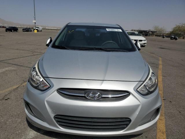 Седани HYUNDAI ACCENT 2017 Сріблястий