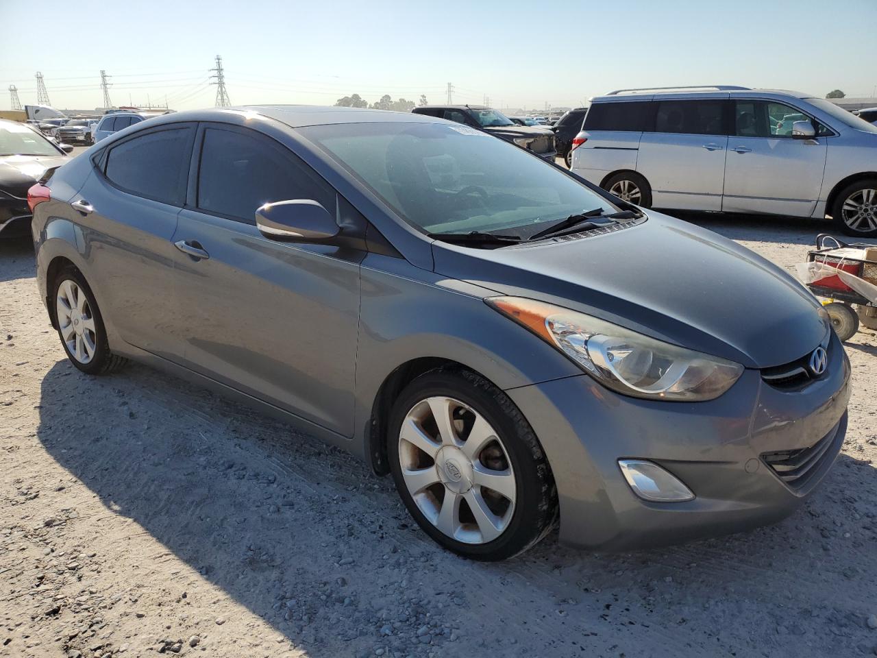 2013 Hyundai Elantra - Image 4