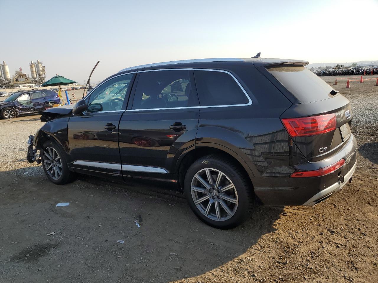 WA1LAAF79JD030977 2018 AUDI Q7 - Image 2