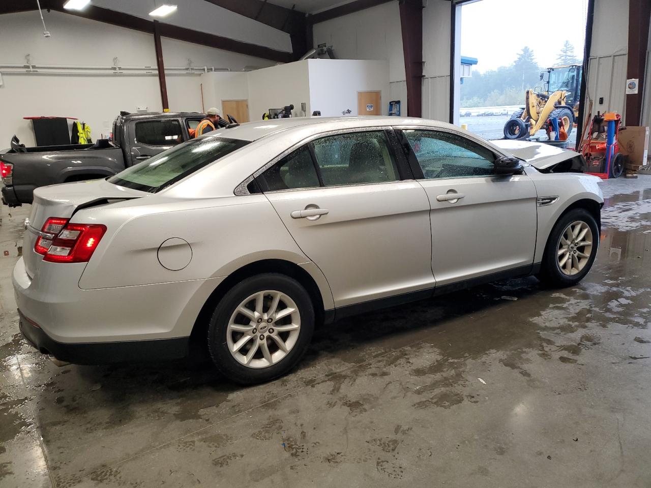 2013 Ford Taurus - Image 3