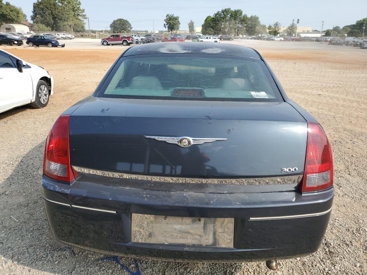 2007 Chrysler 300 VIN: 2C3KA43R17H716407 Lot: 70761324