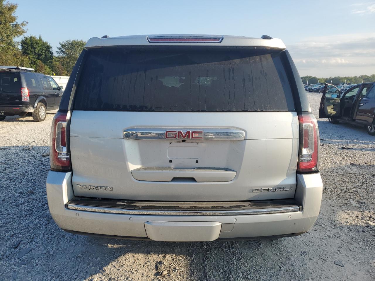 2016 GMC Yukon Denali VIN: 1GKS2CKJ0GR374385 Lot: 69650484