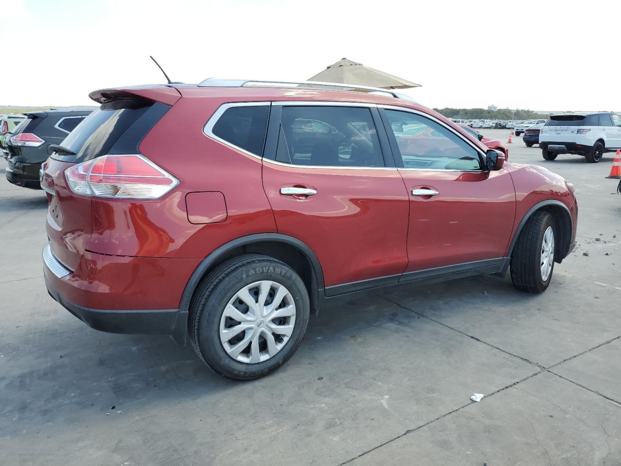 2016 Nissan Rogue - Image 3