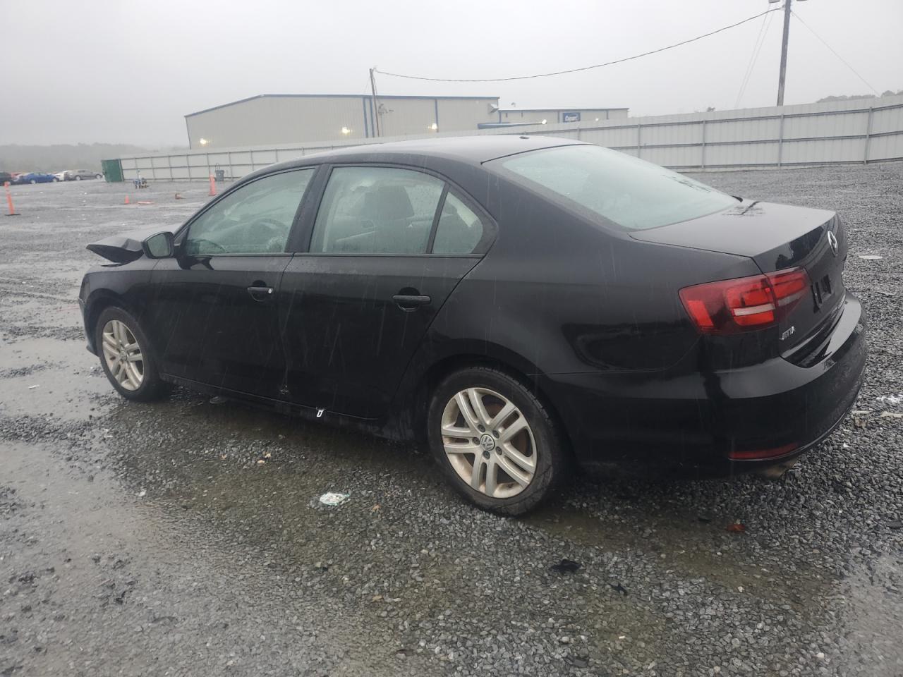 2018 Volkswagen Jetta - Image 2