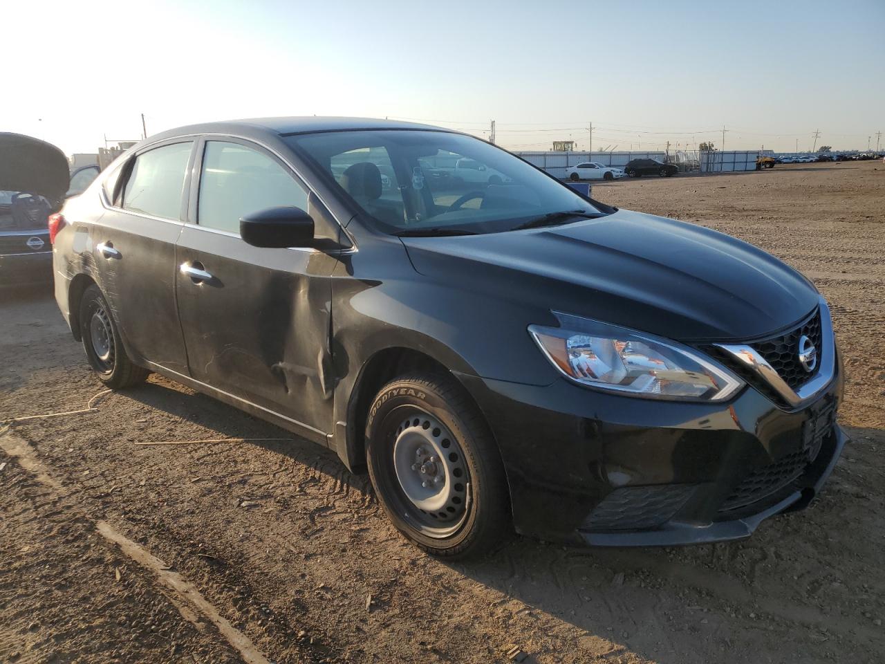 2016 Nissan Sentra - Image 4