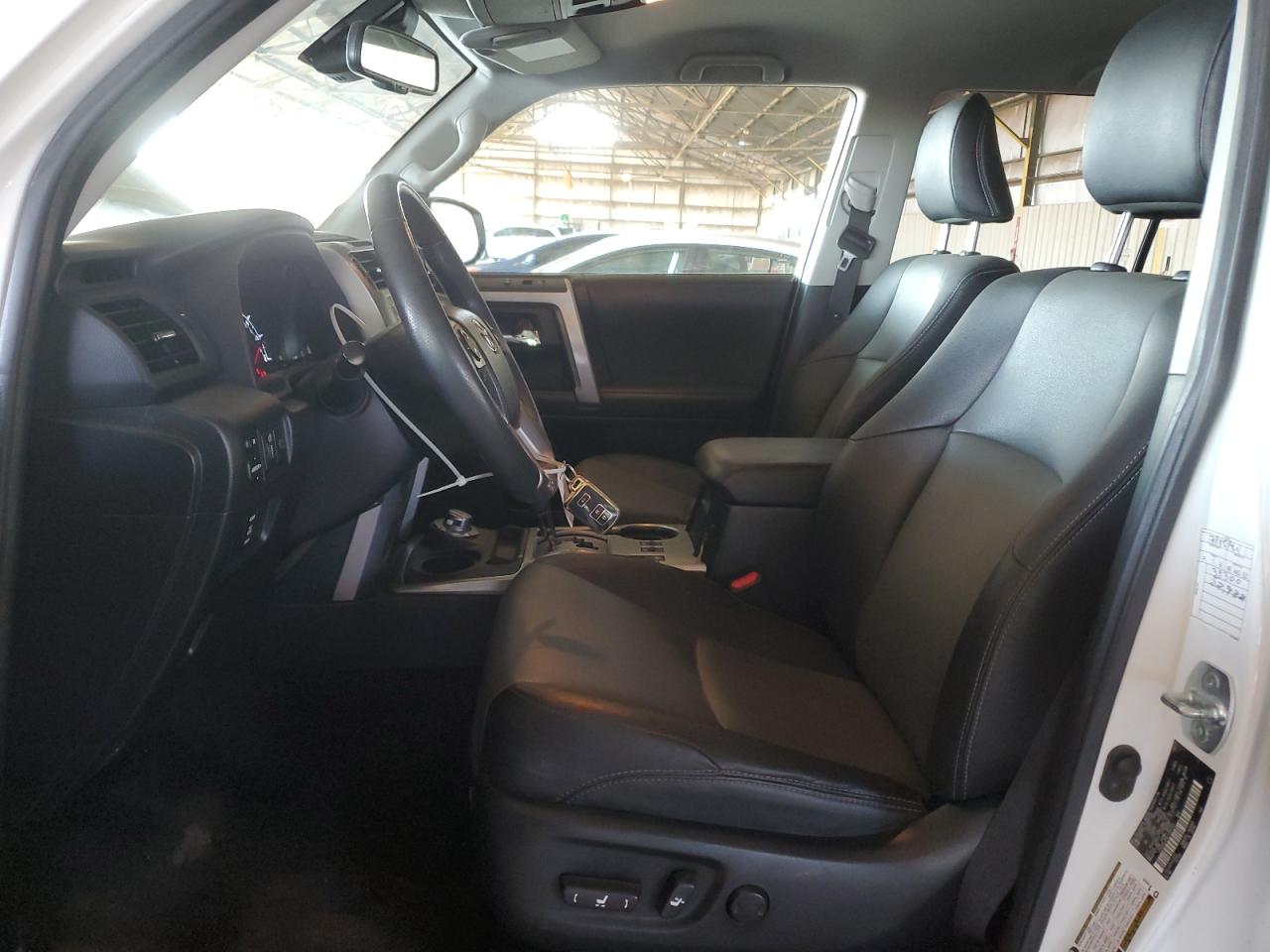 2020 Toyota 4Runner - Image 7