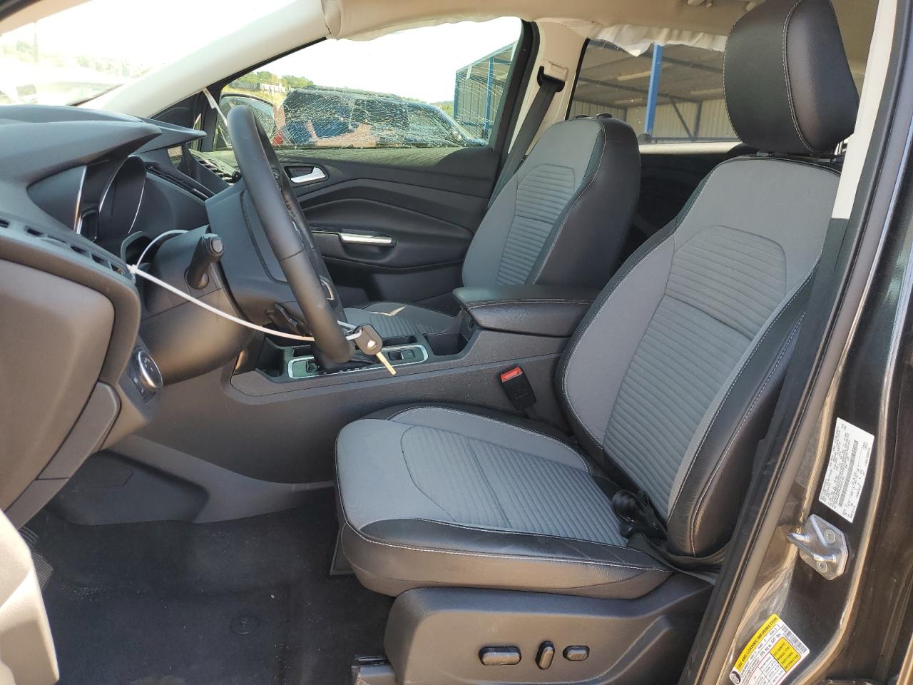 1FMCU9GD6JUD37101 2018 Ford Escape Se