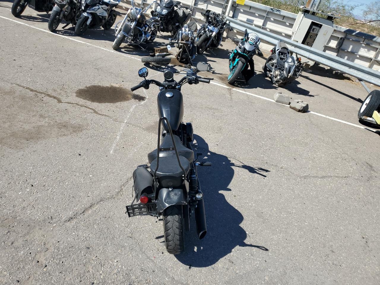 2017 Harley-Davidson Xl883 Iron 883 VIN: 1HD4LE21XHC433295 Lot: 72266064