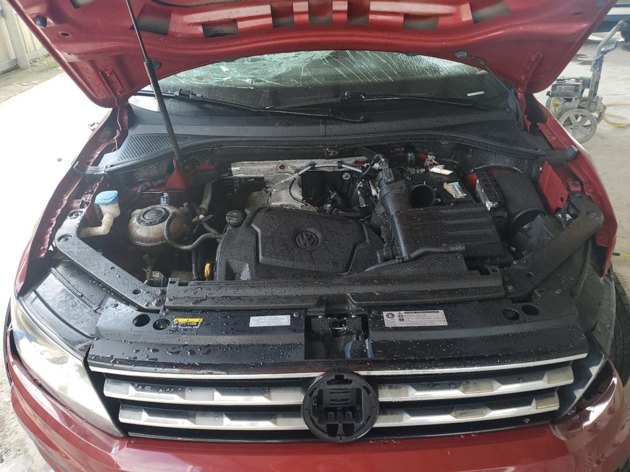 3VV1B7AX2JM081991 2018 Volkswagen Tiguan S