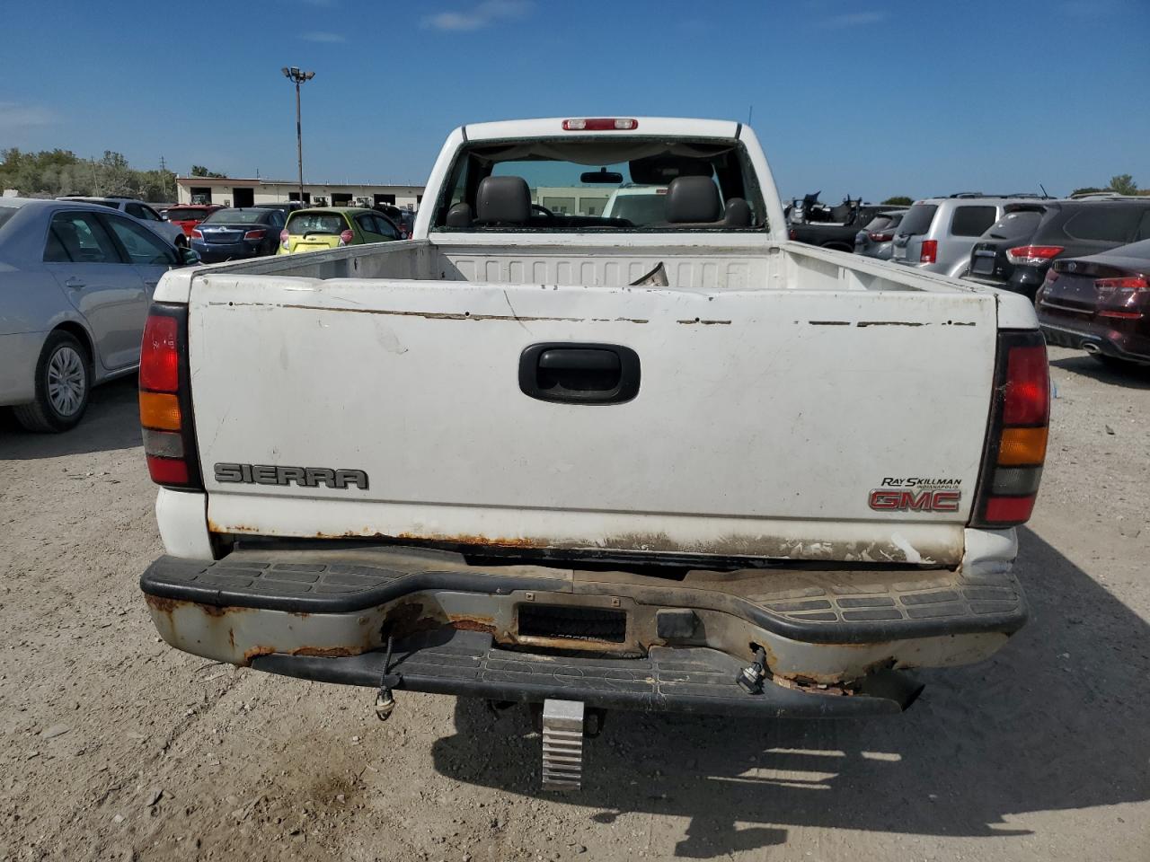 2005 GMC Sierra K2500 Heavy Duty VIN: 1GTHK24U85E129927 Lot: 70572434