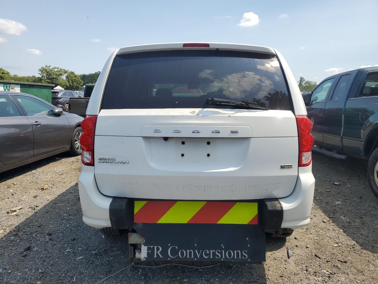 2C4RDGBG8HR860082 2017 Dodge Grand Caravan Se