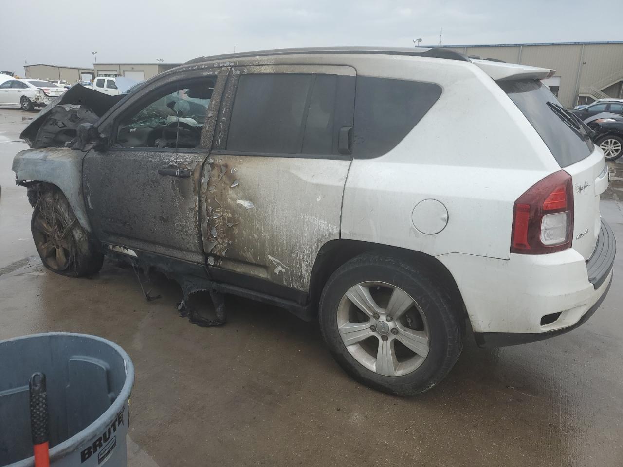 1C4NJDEB5GD645895 2016 Jeep Compass Latitude