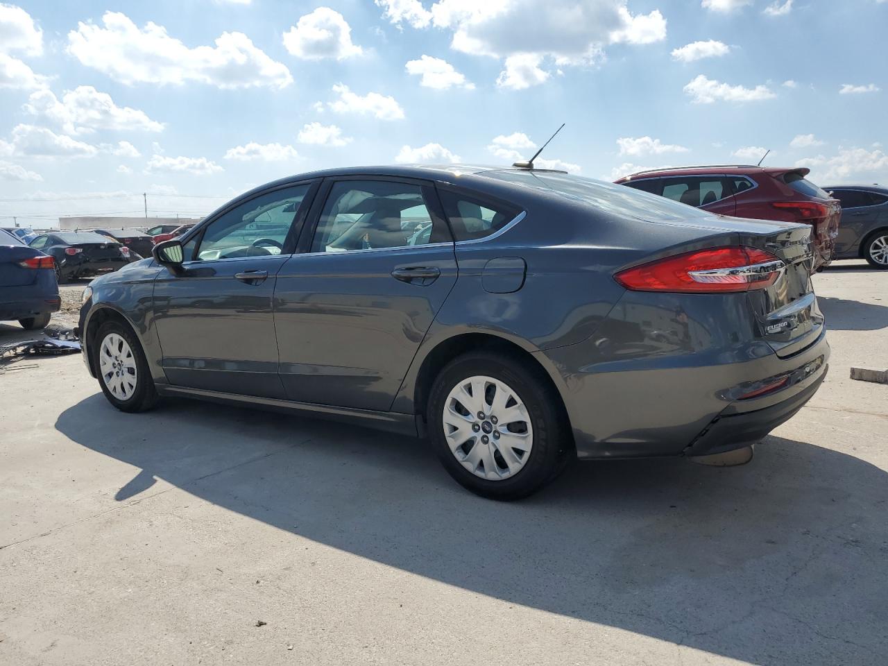 2019 Ford Fusion - Image 2