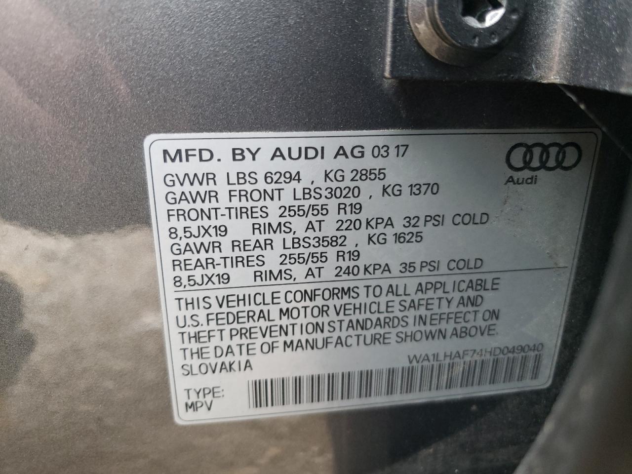 WA1LHAF74HD049040 2017 Audi Q7 Premium Plus