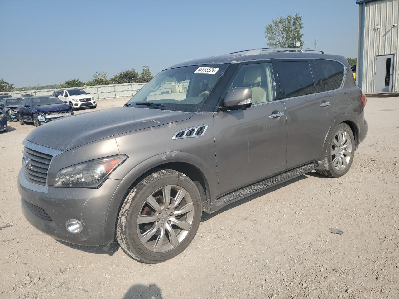 Kansas City, KS에서 판매 중인 2013 Infiniti Qx56 - Side