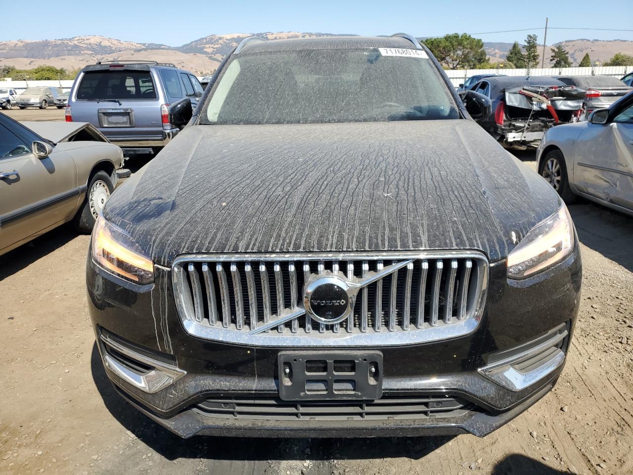 2022 Volvo XC90 - Image 5