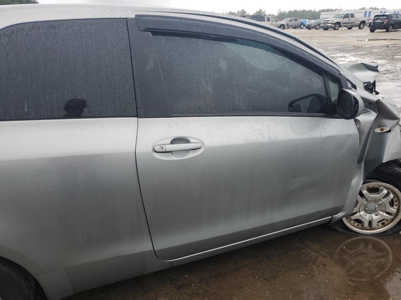 2007 Toyota Yaris - Image 10