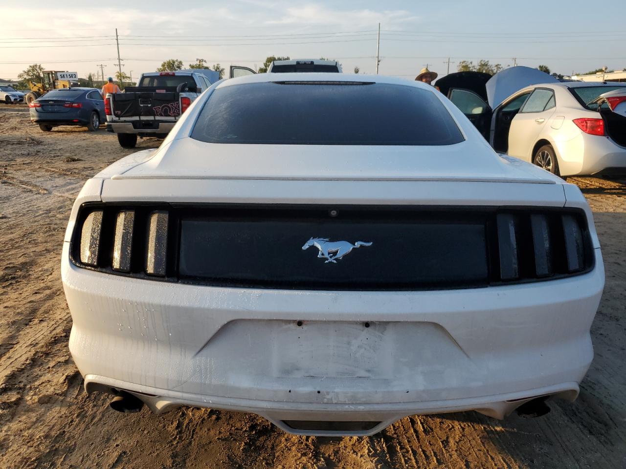 1FA6P8TH4G5241200 2016 Ford Mustang