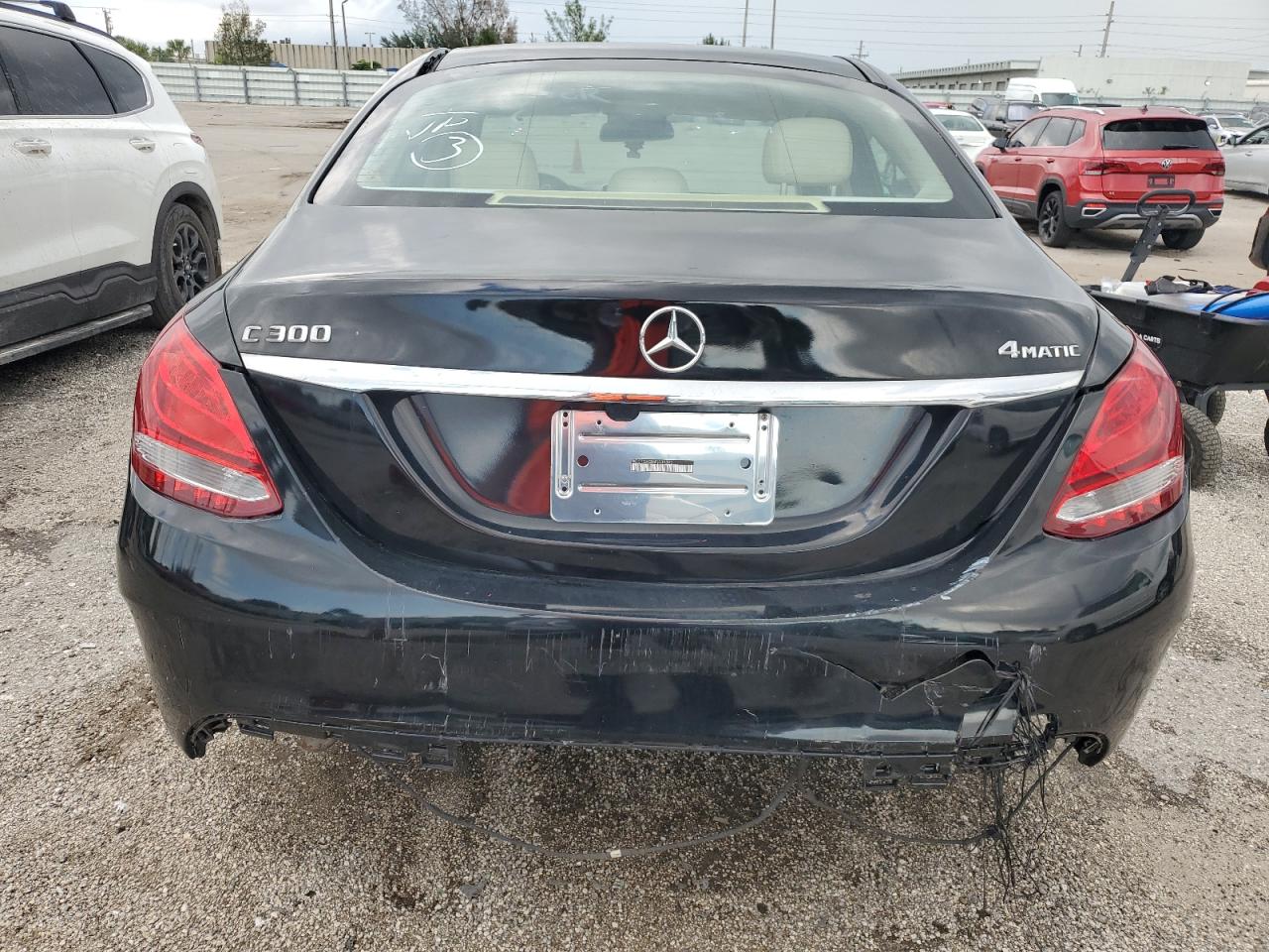 2016 Mercedes-Benz C 300 4Matic VIN: 55SWF4KBXGU137200 Lot: 69262954