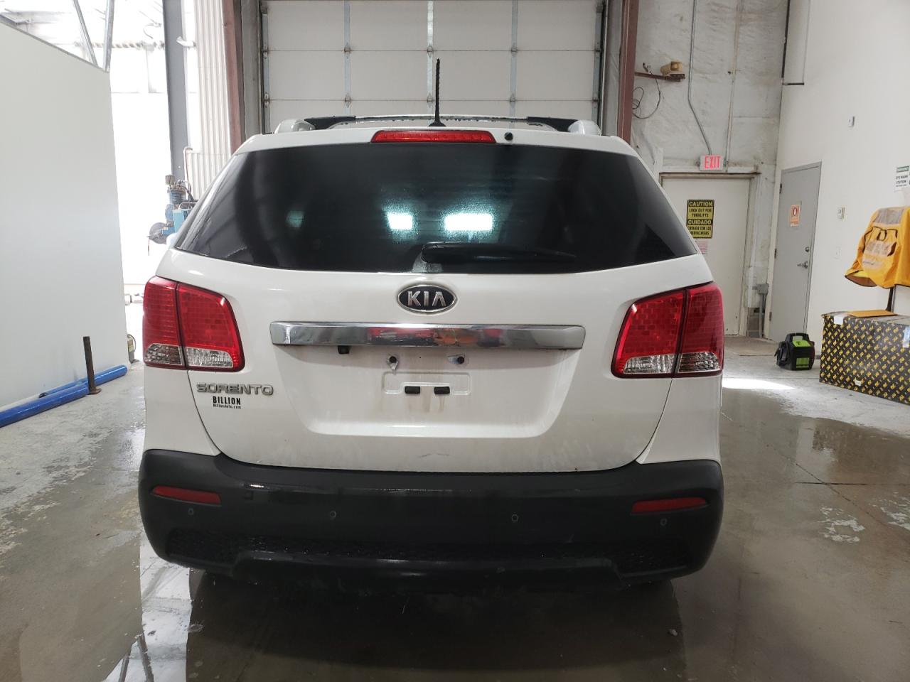 2012 Kia Sorento Base VIN: 5XYKTCA68CG225561 Lot: 72746474