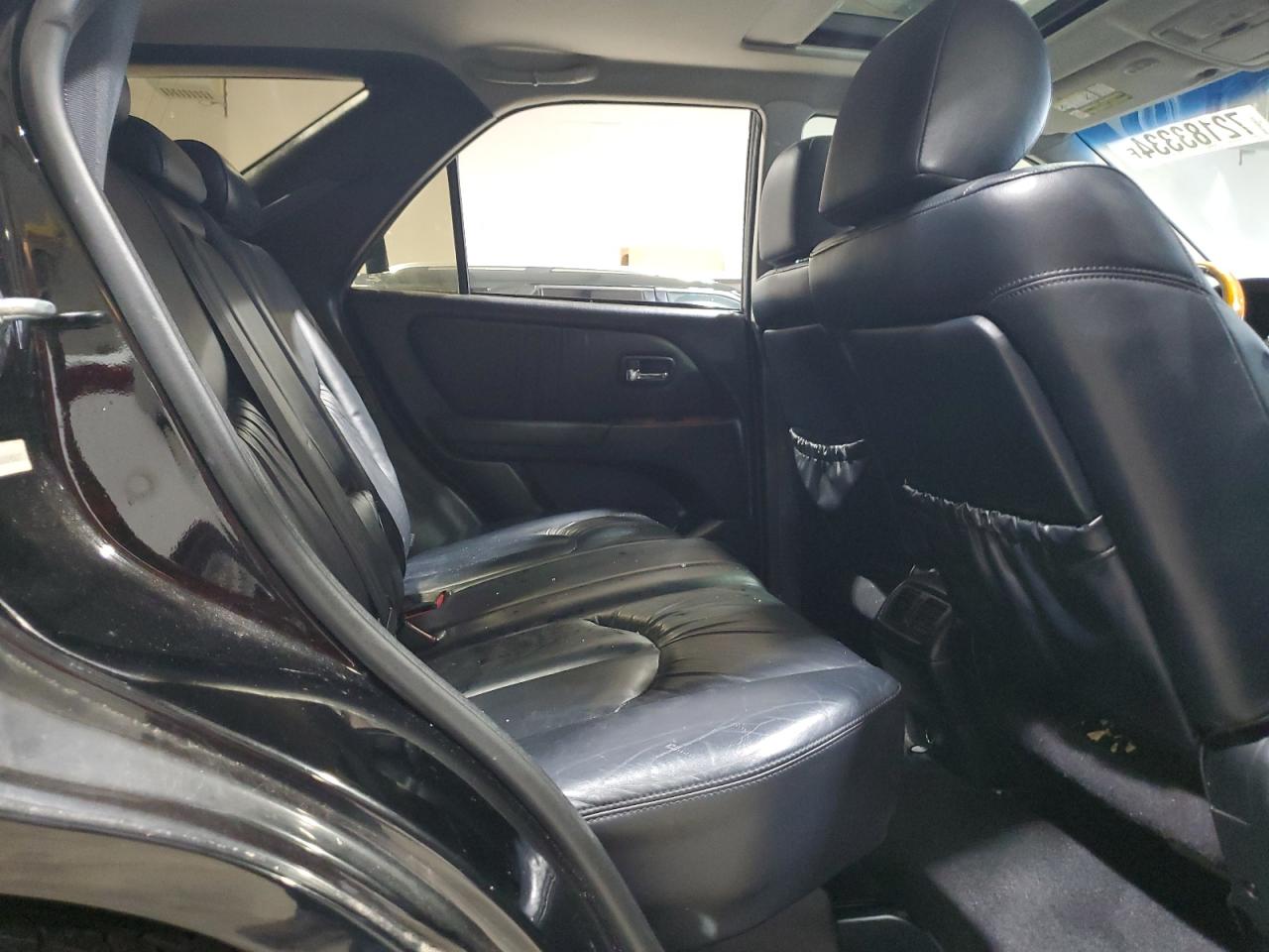 2001 Lexus RX - Image 11