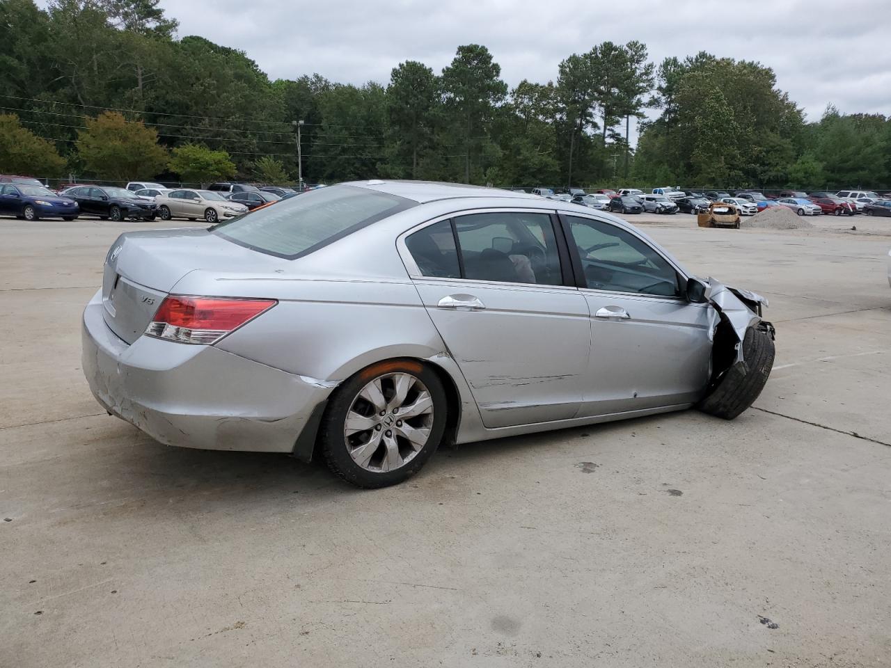 2009 Honda Accord - Image 3