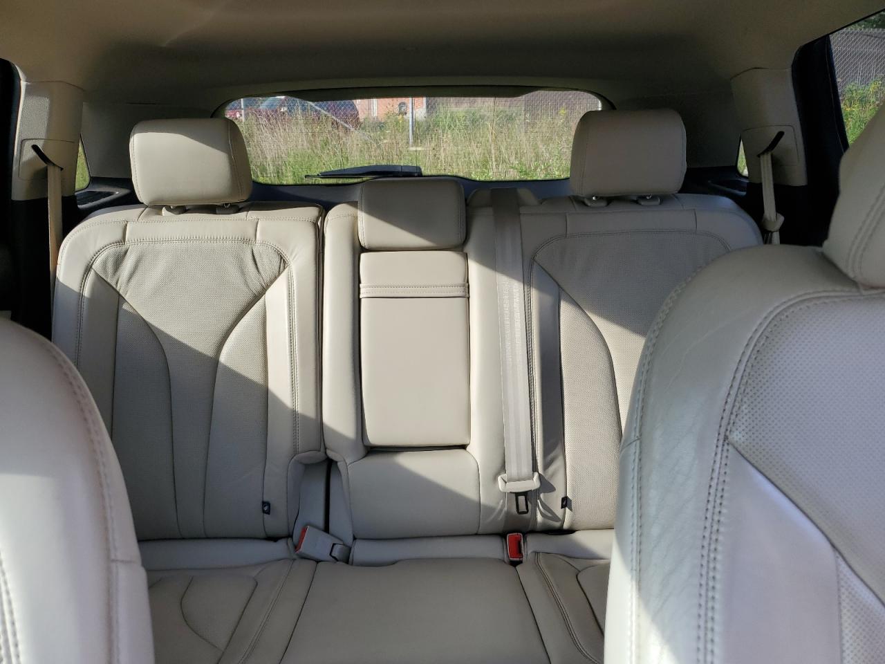 2016 Lincoln MKX - Image 10