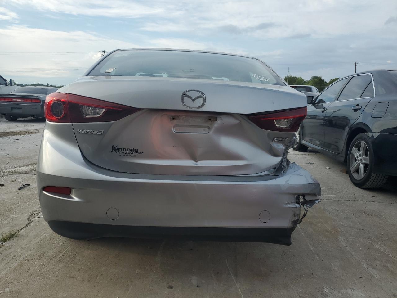 JM1BM1T79F1221711 2015 Mazda 3 Sv