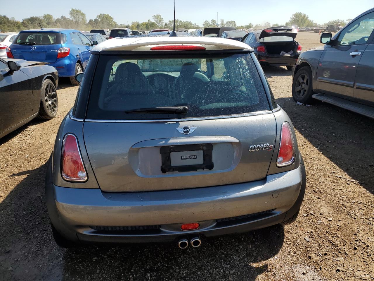 2006 Mini Cooper S VIN: WMWRE33516TL19476 Lot: 70439044