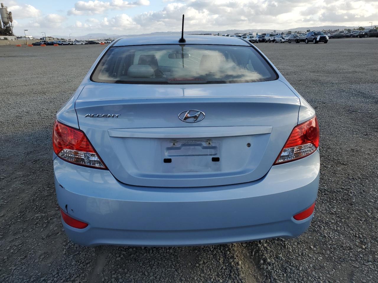 2013 Hyundai Accent Gls VIN: KMHCT4AE7DU552756 Lot: 71797624