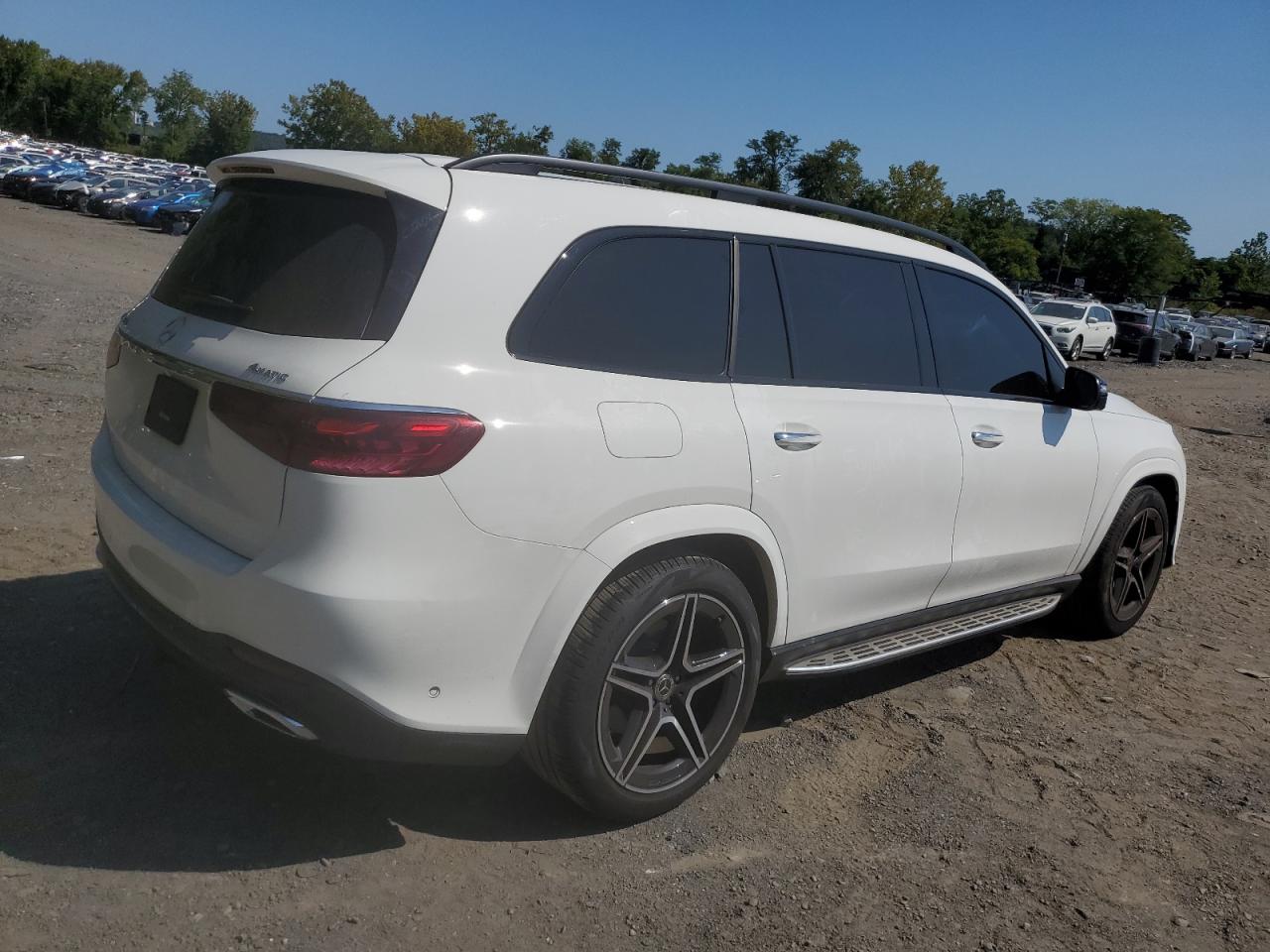 VIN 4JGFF5KE9RB072522 2024 MERCEDES-BENZ GLS-CLASS no.3