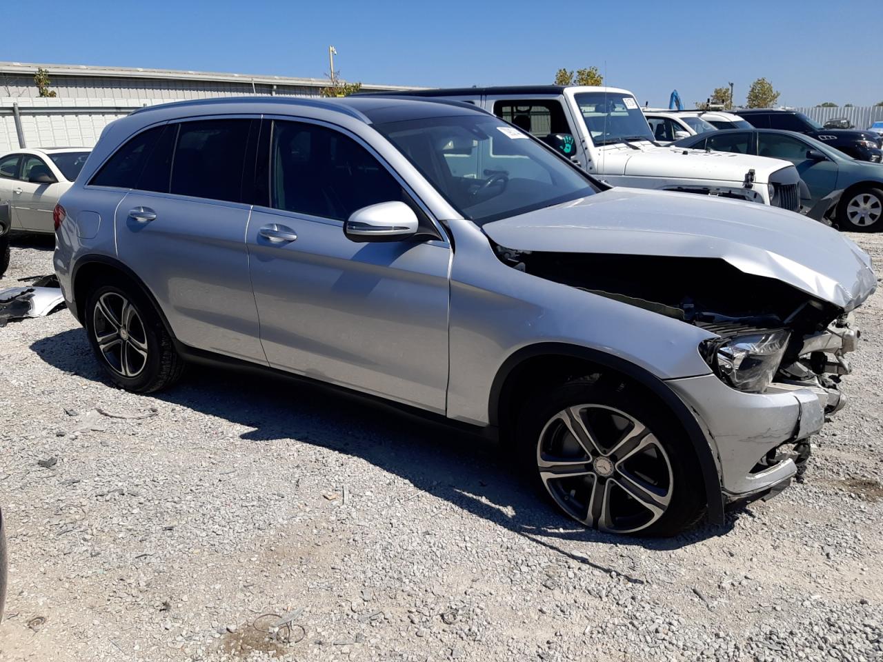 VIN WDC0G4KBXGF066848 2016 MERCEDES-BENZ GLC-CLASS no.4