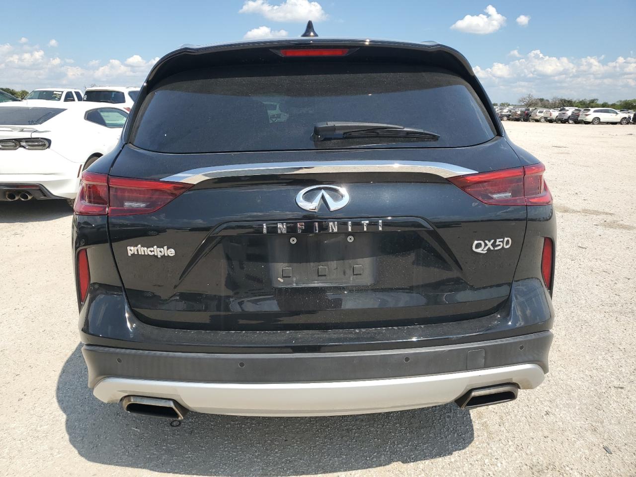 3PCAJ5M12KF127256 2019 Infiniti Qx50 Essential