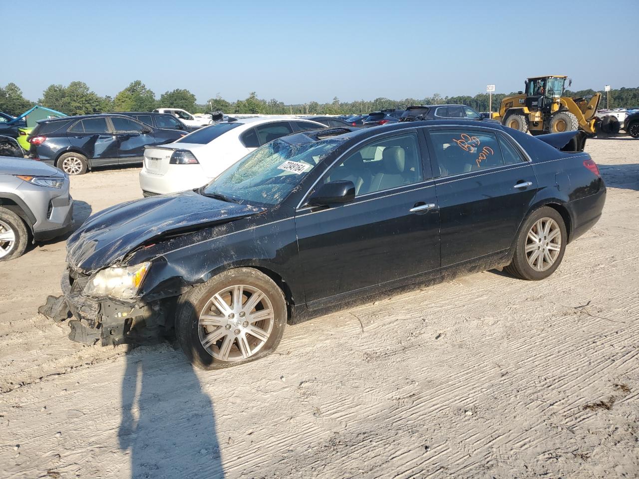 2009 Toyota Avalon - Image 1