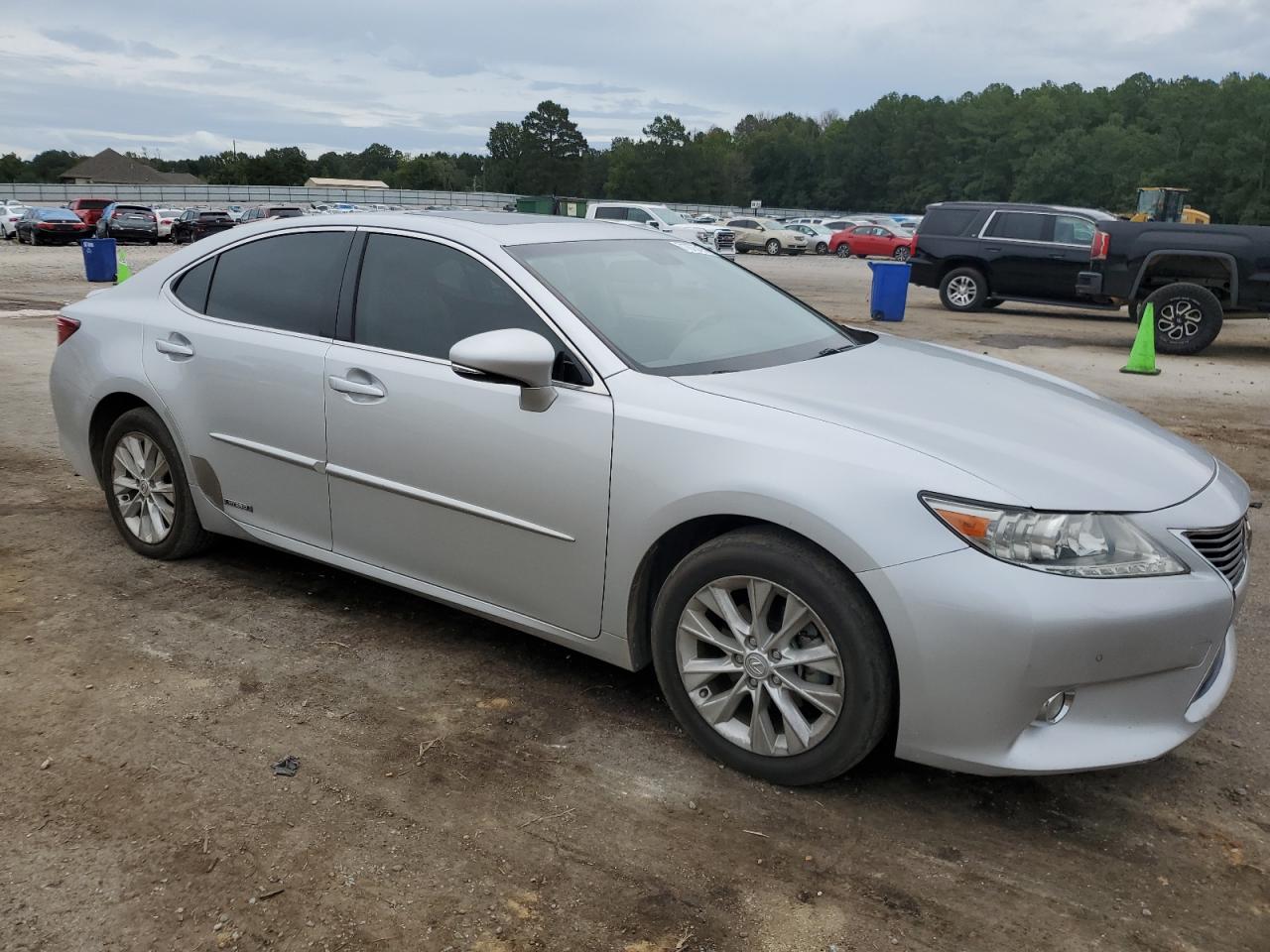 VIN JTHBW1GG6D2006684 2013 LEXUS ES300 no.4