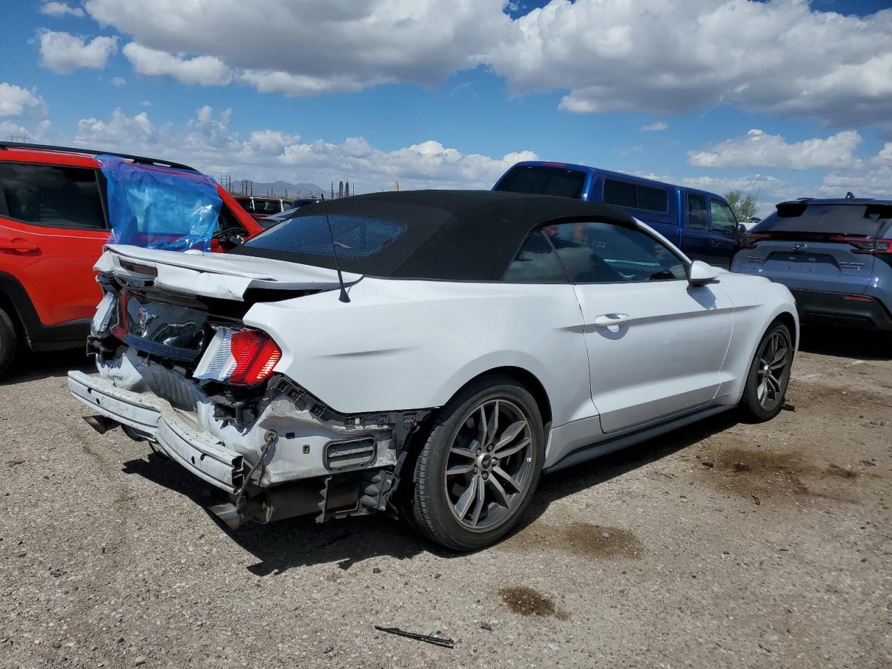 2017 Ford Mustang VIN: 1FATP8UH6H5292992 Lot: 71450014