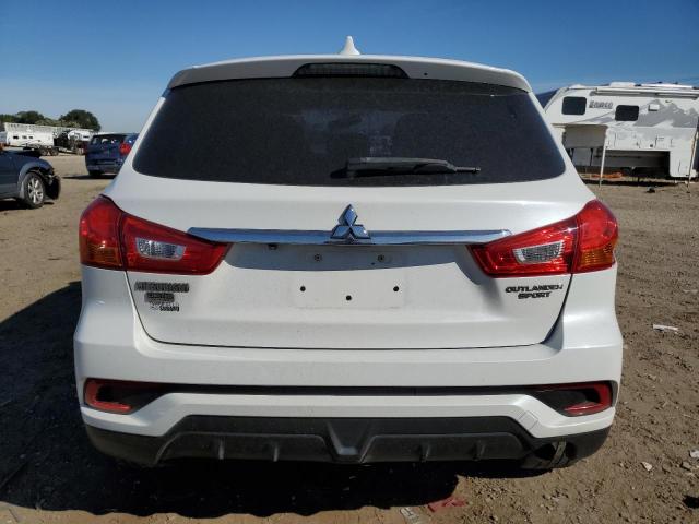  MITSUBISHI OUTLANDER 2018 Белый