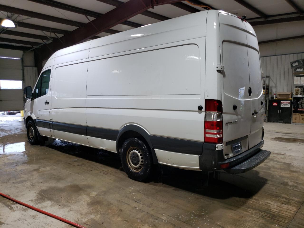 VIN WD3PE8CC7E5930812 2014 MERCEDES-BENZ SPRINTER no.2