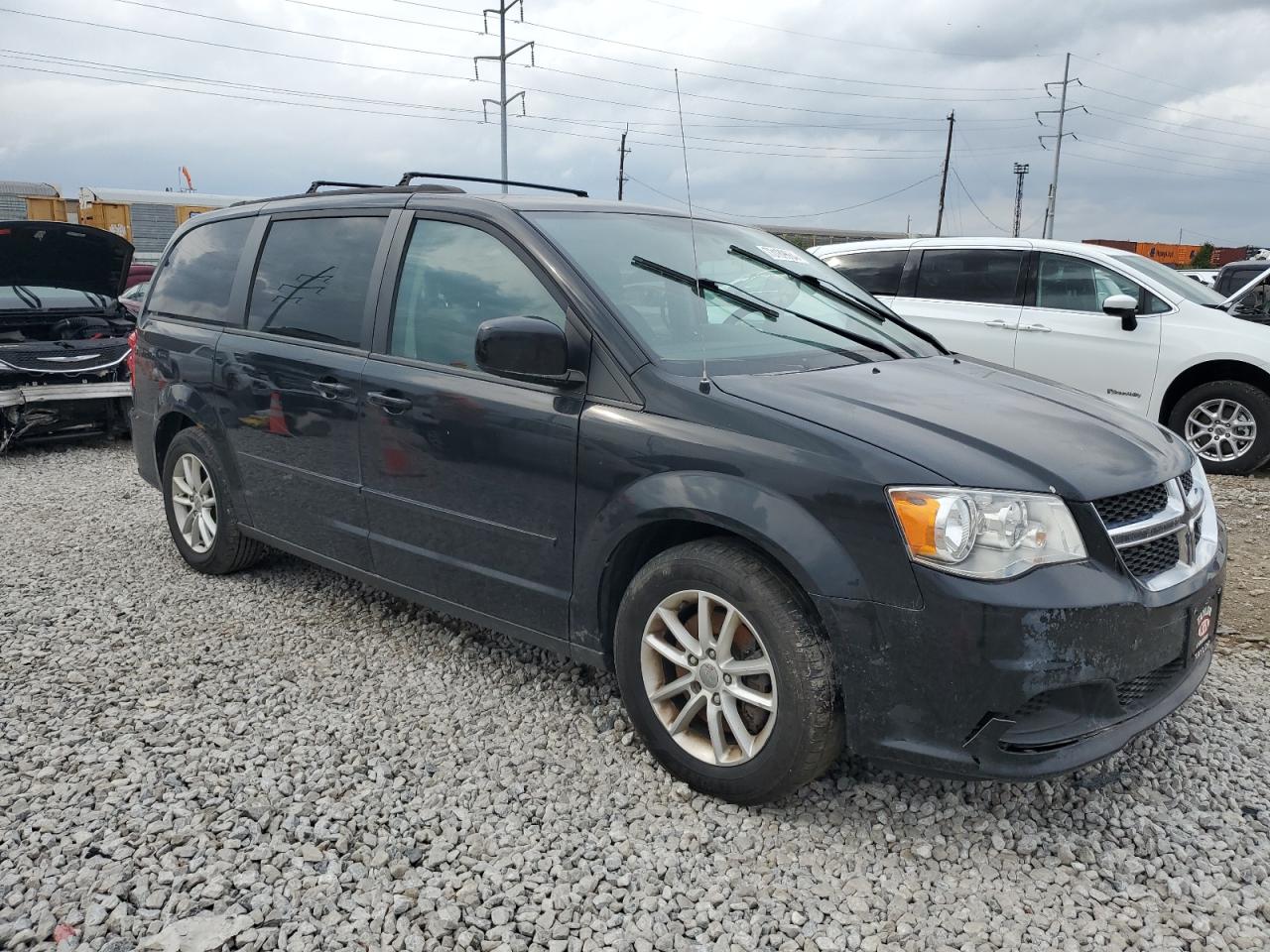 VIN 2C4RDGCG6GR395864 2016 DODGE CARAVAN no.4