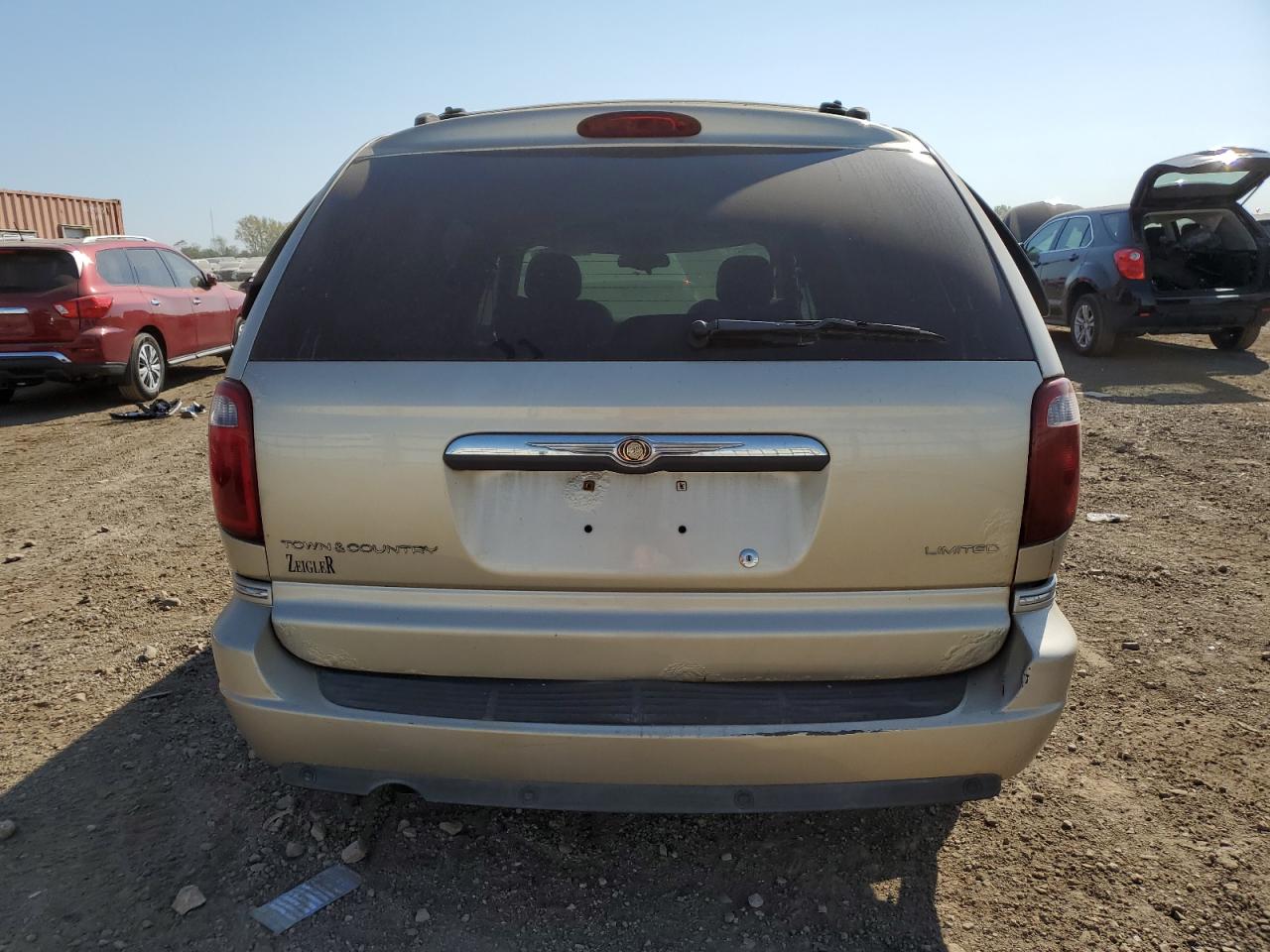 2C8GP64L95R545398 2005 Chrysler Town & Country Limited