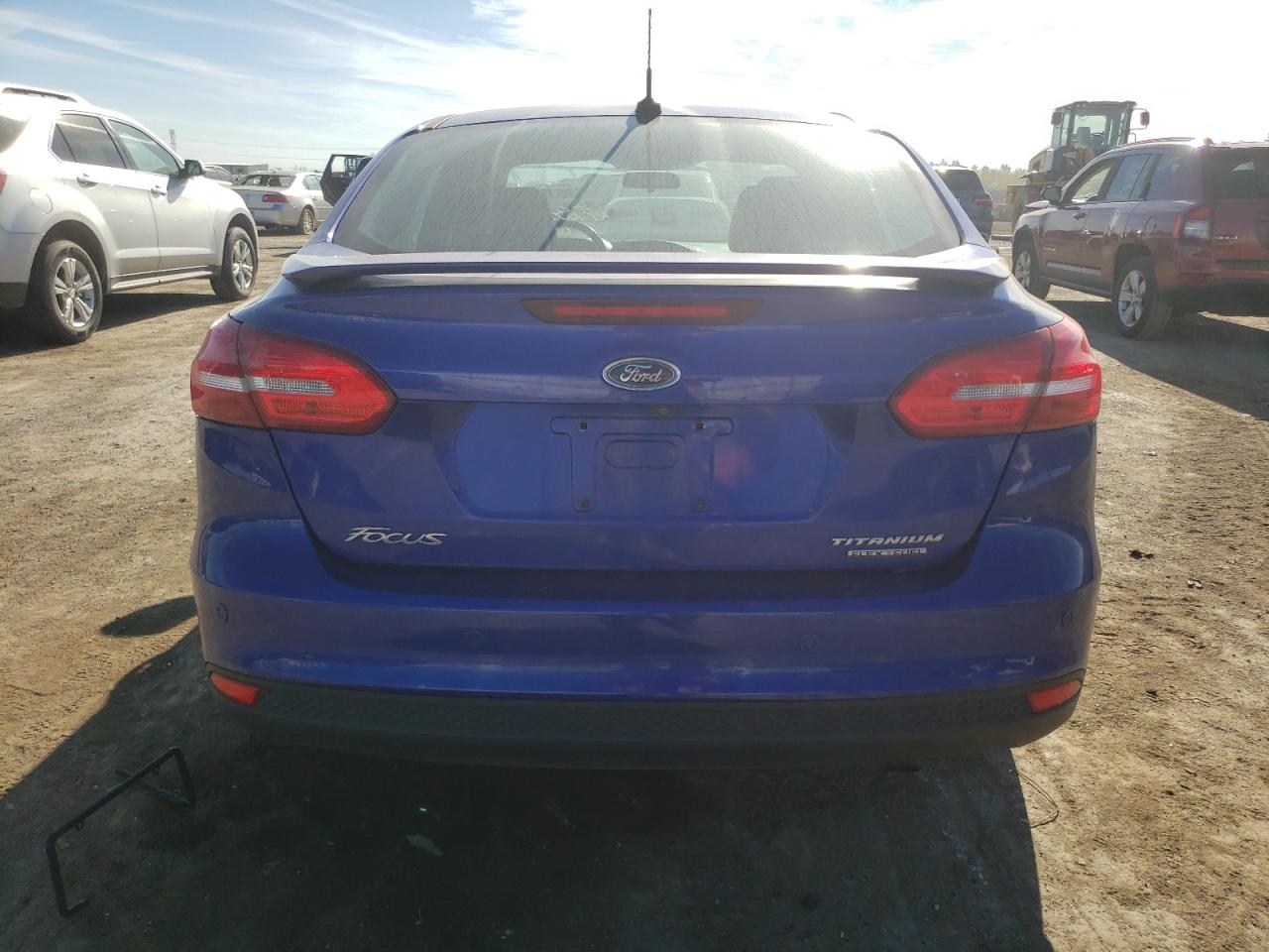 1FADP3J23FL322658 2015 Ford Focus Titanium