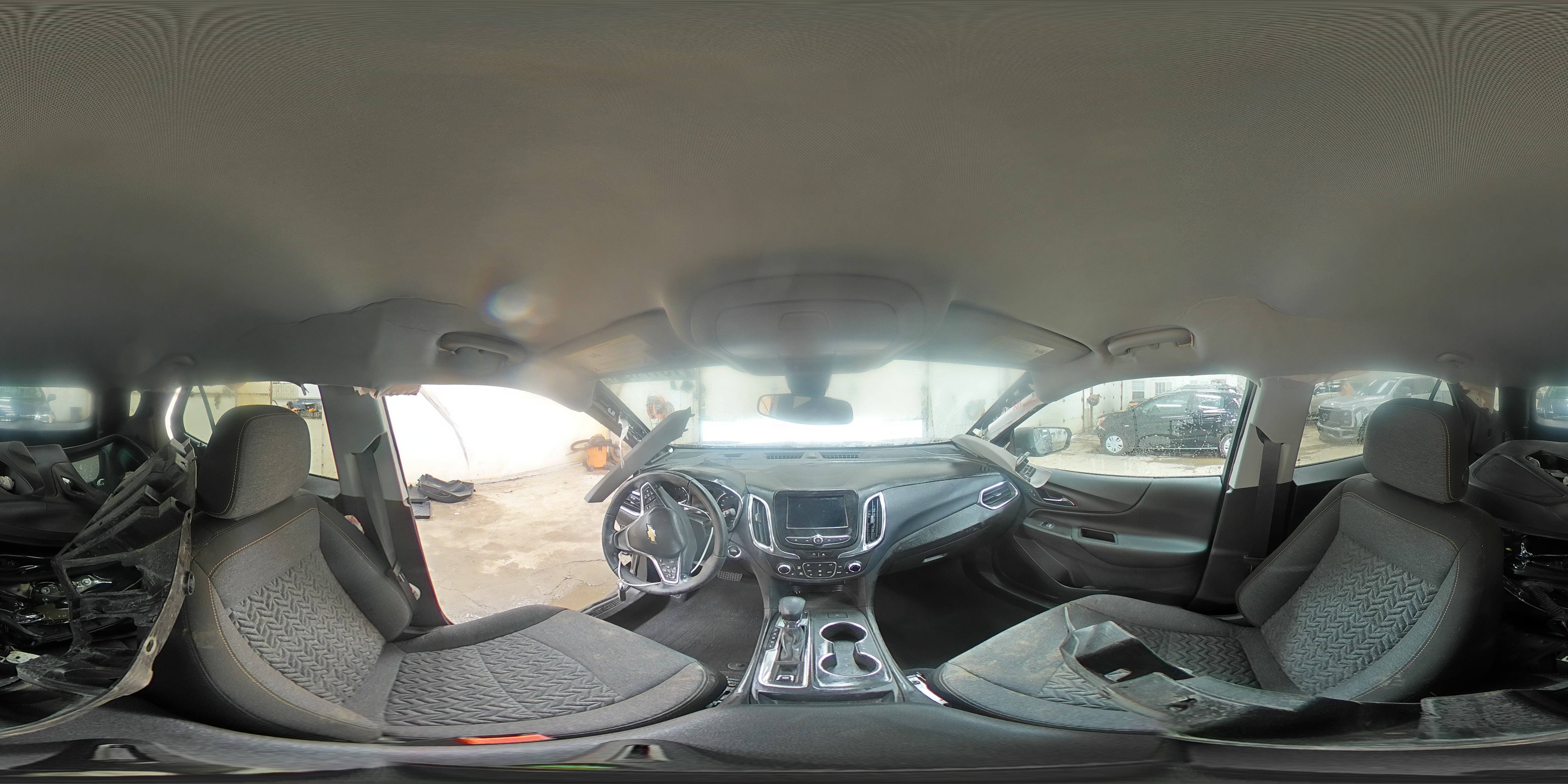 2023 Chevrolet Equinox - Image 16