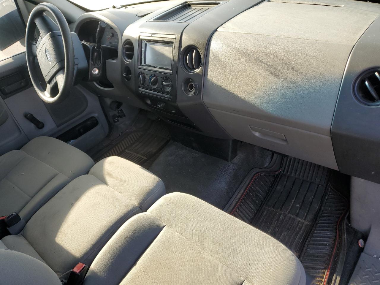 1FTRF12227KD47158 2007 Ford F150 1FTRF12227KD47158 2007 Ford F150