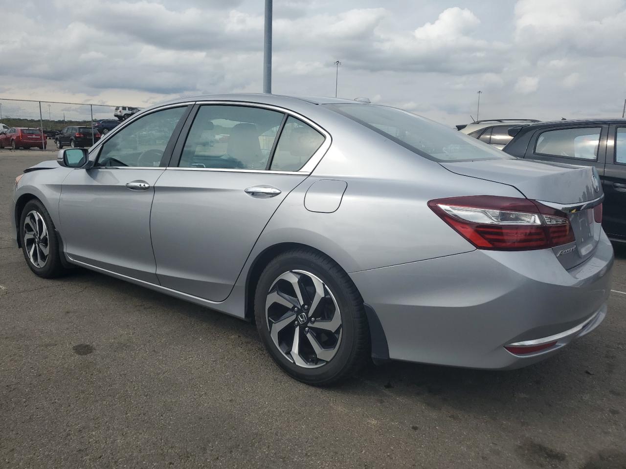 1HGCR2F85GA077271 2016 HONDA ACCORD - Image 2