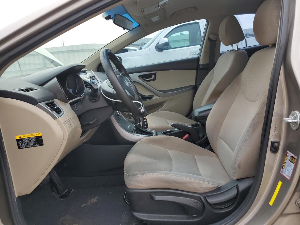 5NPDH4AE5EH490635 2014 Hyundai Elantra Se