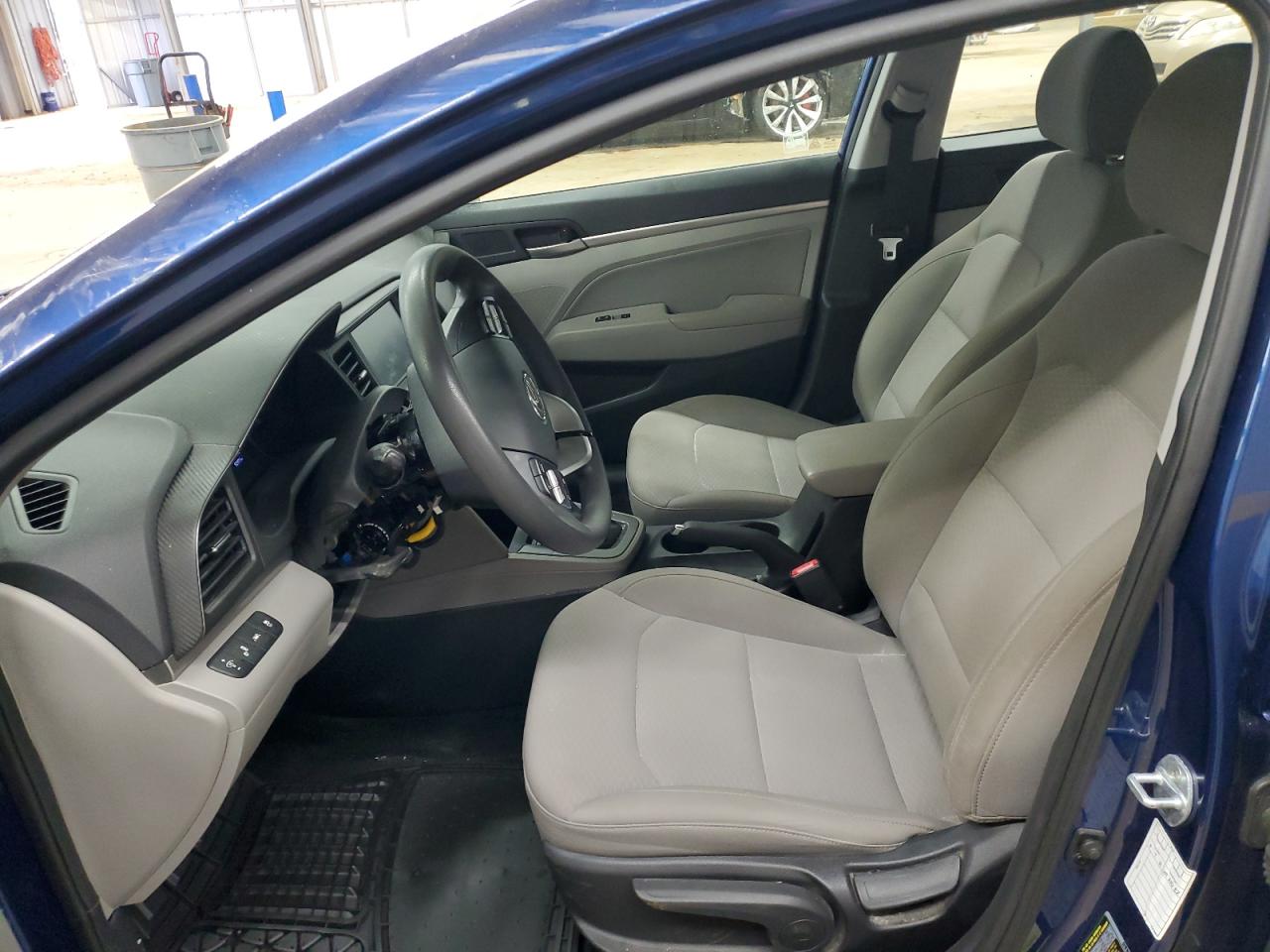 5NPD84LF6KH471142 2019 Hyundai Elantra Sel